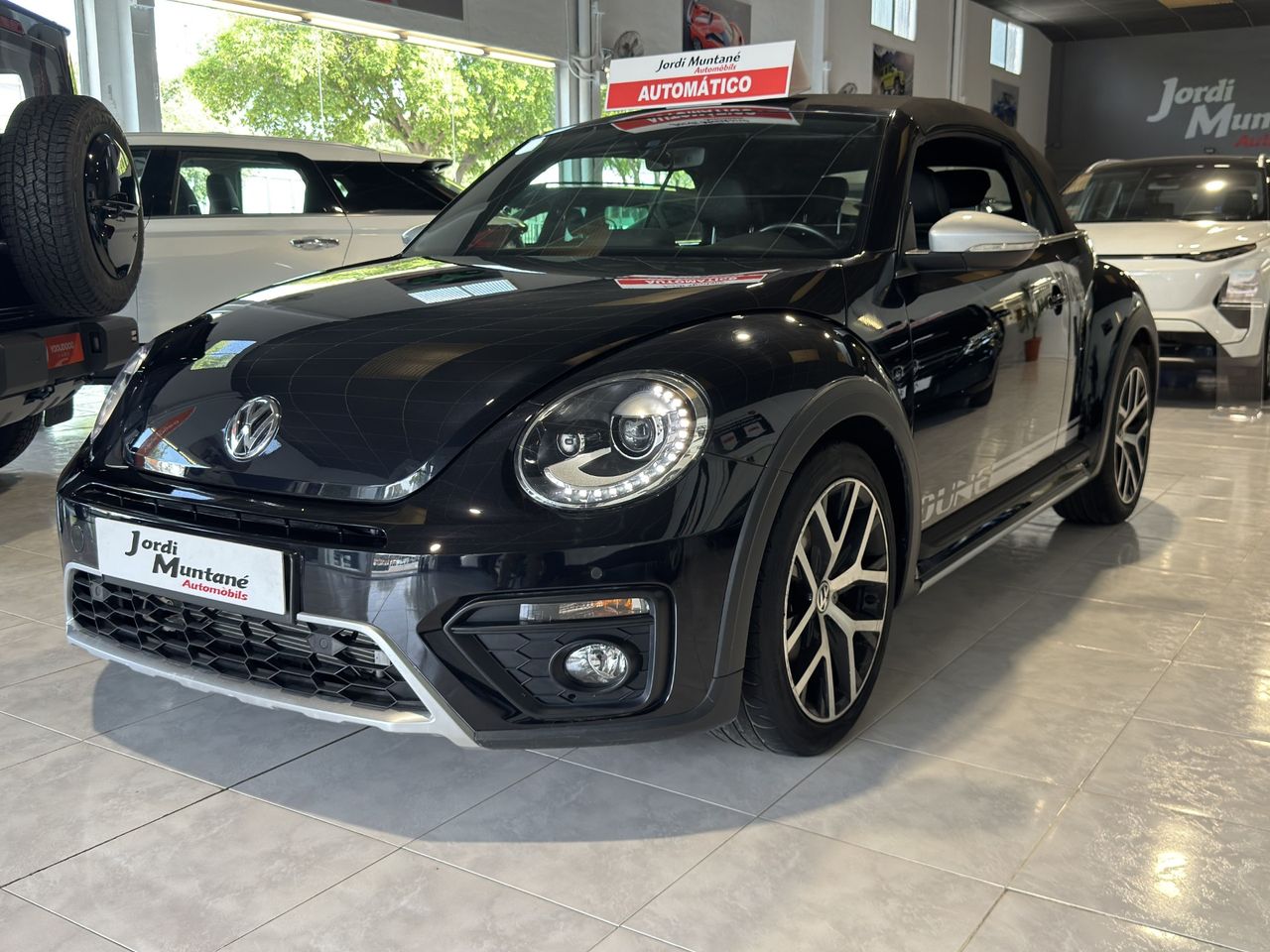 Volkswagen Beetle Cabrio Dune 1.4 TSI BMT 110 kW .-