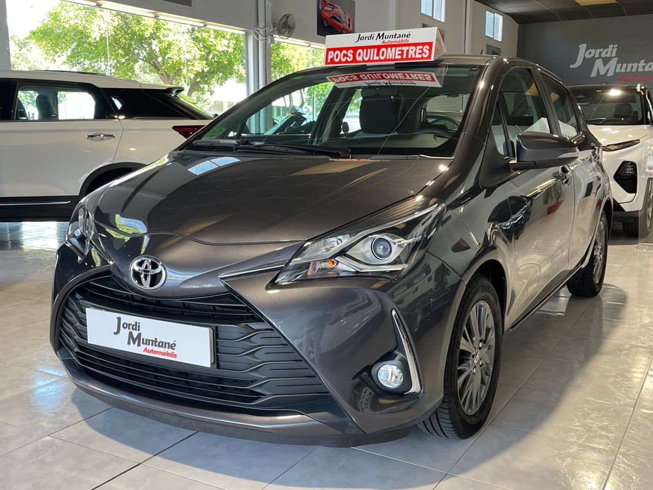 Toyota Yaris 5p 110 Active .-