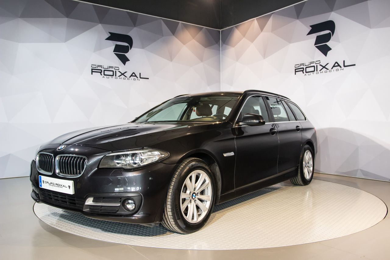 BMW Serie 5 Touring 520d XDRIVE IMPECABLE ESTADO  - Foto 1