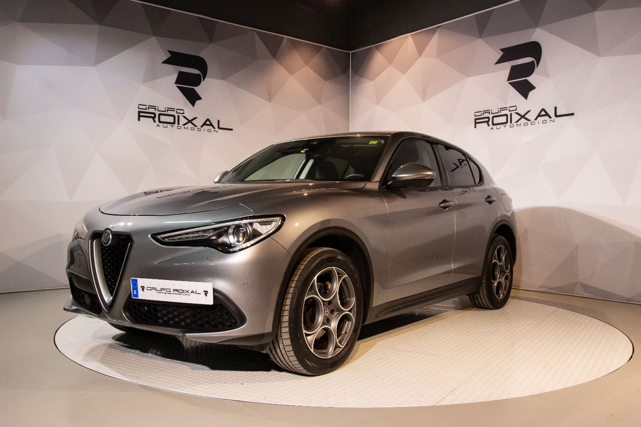 Alfa Romeo Stelvio 2.2 190 cv Q4 AT8 SPORT TECH IMPECABLE ESTADO  - Foto 1