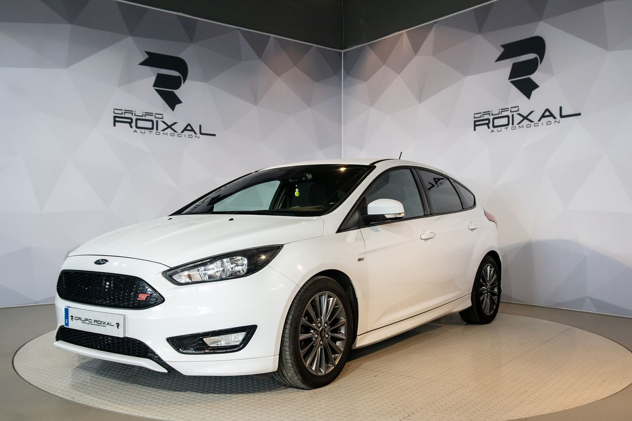 Ford Focus Berlina ST-Line 1.5 TDCi 88 kW (120 CV) EXCELENTE ESTADO  - Foto 1