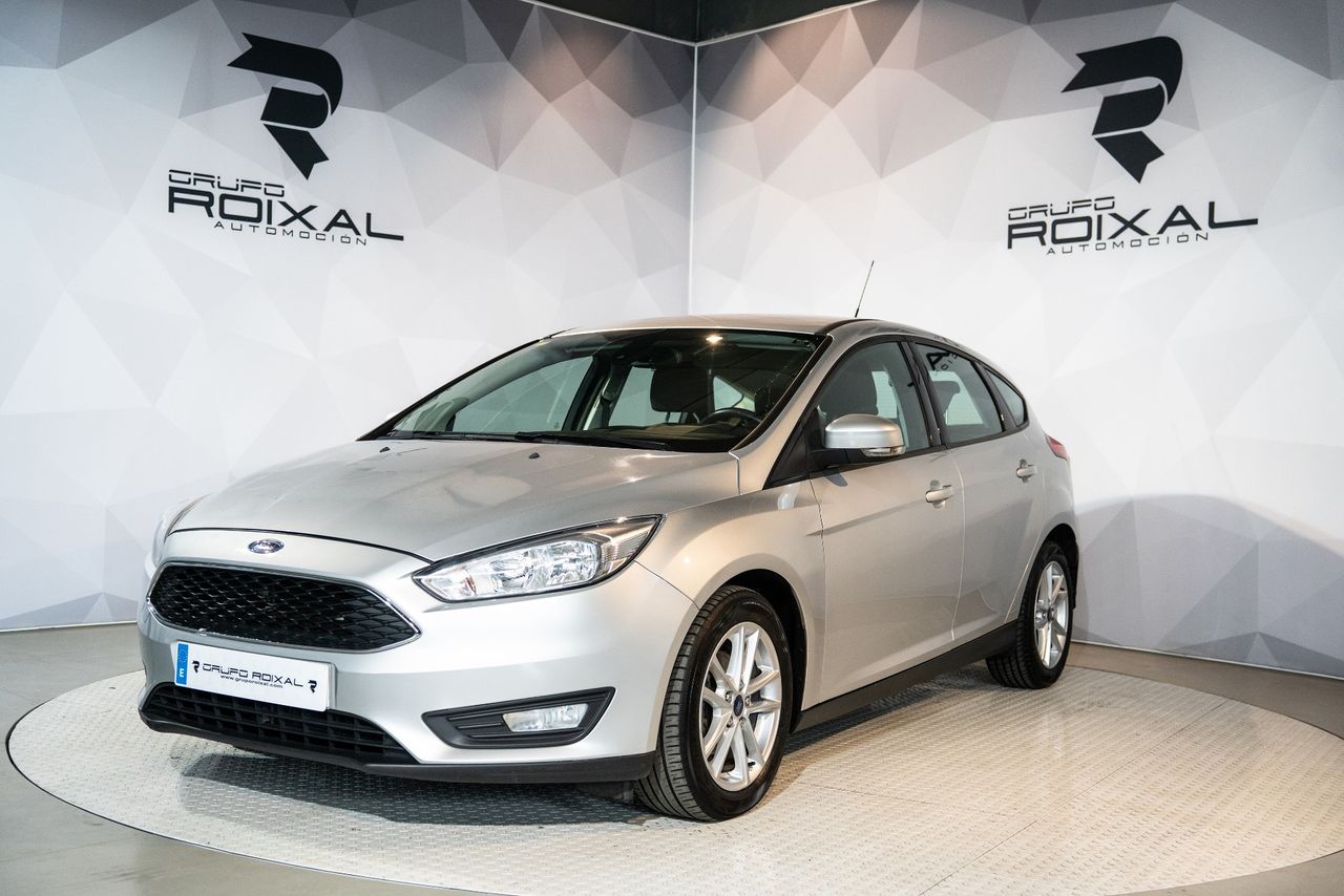 Ford Focus Berlina Trend+ 1.5 TDCi 120 CV Auto-Start-Stop MUY CUIDADO  - Foto 1
