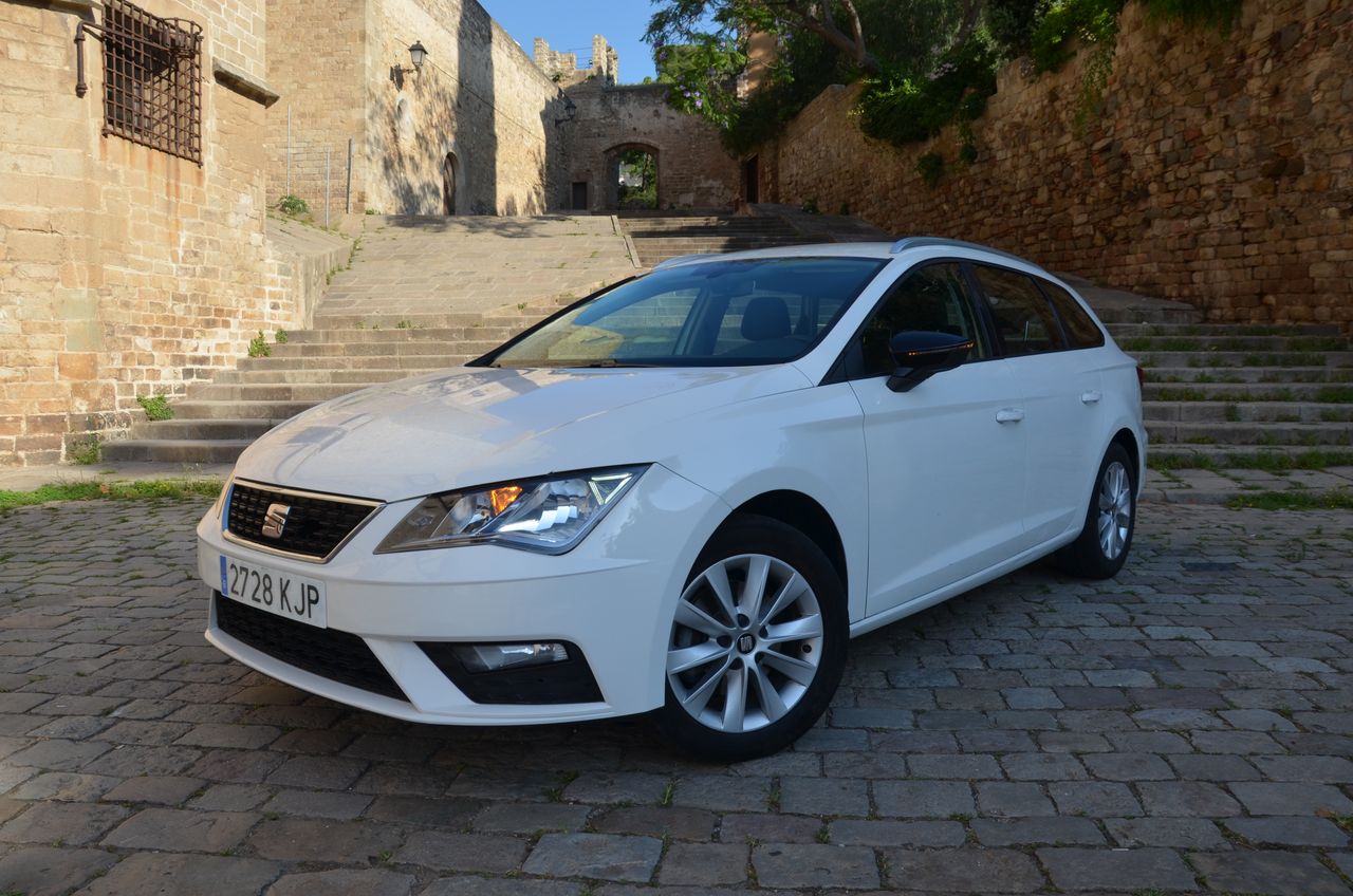 Seat Leon ST STYLE 1.6 TDI 115CV E6  Etiqueta C   - Foto 1