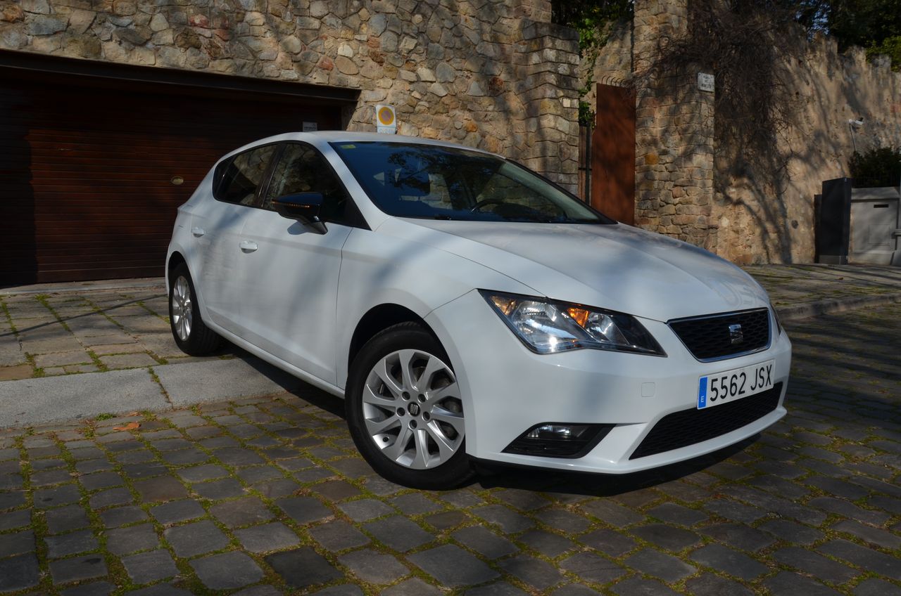 Seat Leon STYLE 1.6 TDI  110CV ../  OPORTUNIDAD   - Foto 1