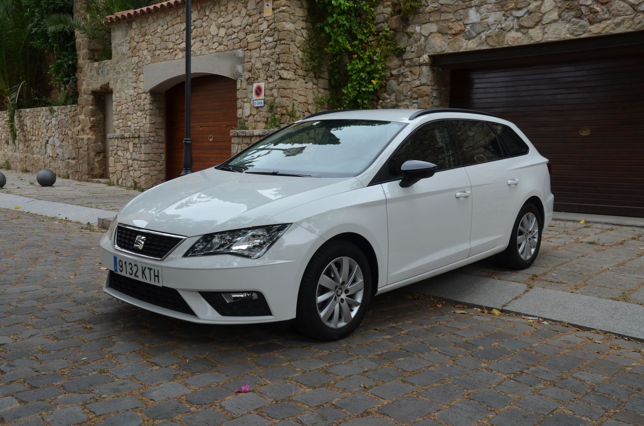 Seat Leon ST REFERENCE EDITION  1.6 TDI 115CV   OPORTUNIDAD //  - Foto 1