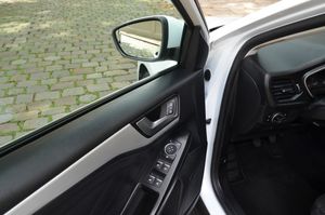 Ford Focus 1.5 ECOBLUE 120CV TREND + PLUS  / PANTALLA TÁCTIL MULTIMEDIA  - Foto 27