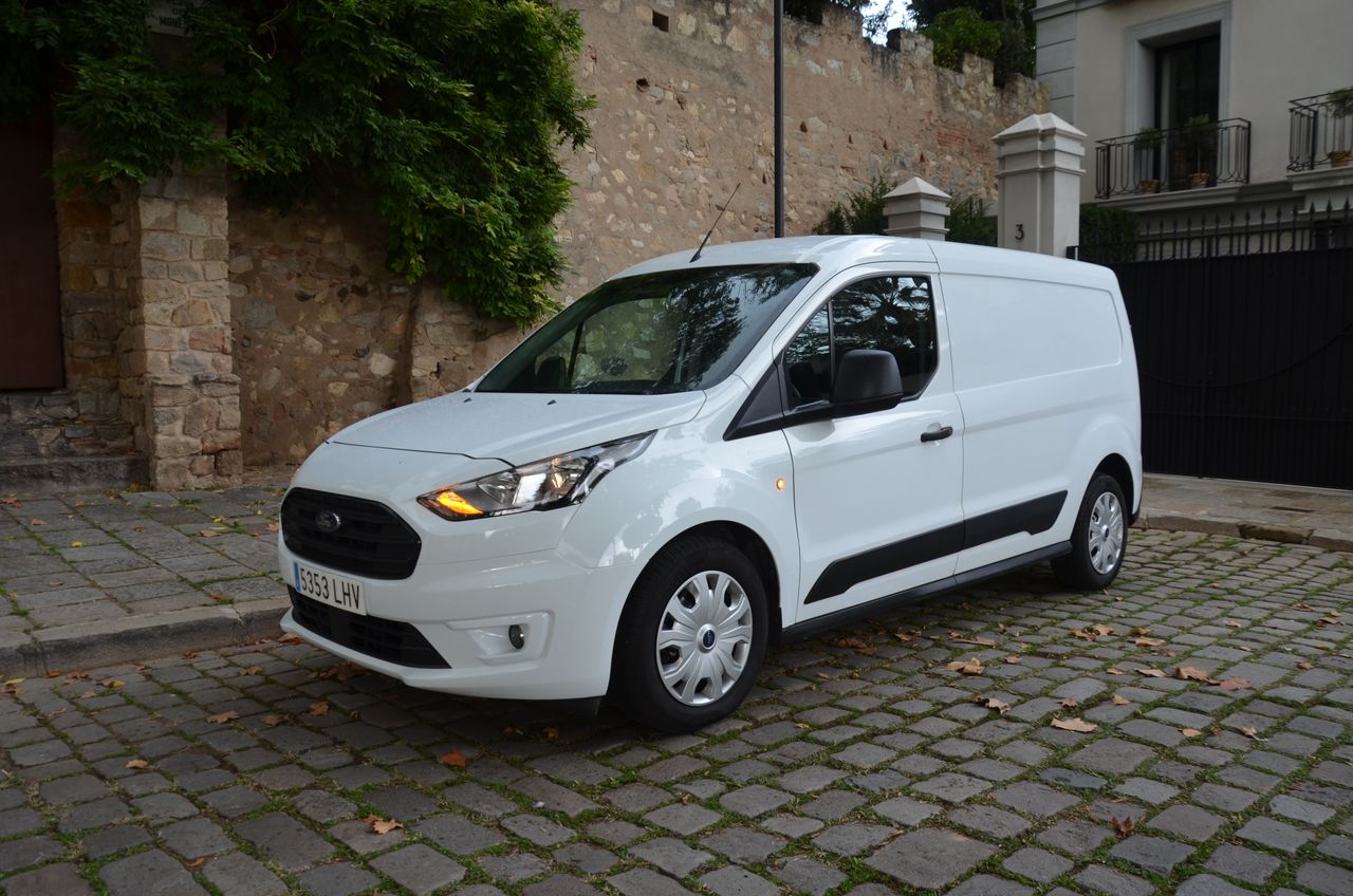 Ford Transit Connect FURGÓN 240 L2 TREND 1,5 ECOBLUE 100CV EXTRALARGA SUELO REFORZADO ( BOMBINES DE CERRAJERÍAS ANTIRROBO )  - Foto 1