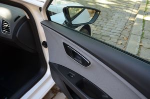 Seat Leon ST 1.6 TDI 115CV S&S STYLE/ ETIQUETA C  - Foto 54