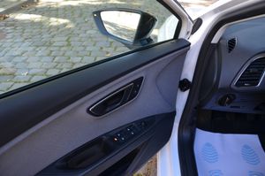Seat Leon ST 1.6 TDI 115CV S&S STYLE/ ETIQUETA C  - Foto 3