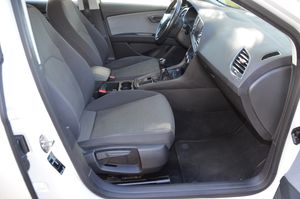 Seat Leon ST 1.6 TDI 115CV S&S STYLE/ ETIQUETA C  - Foto 49