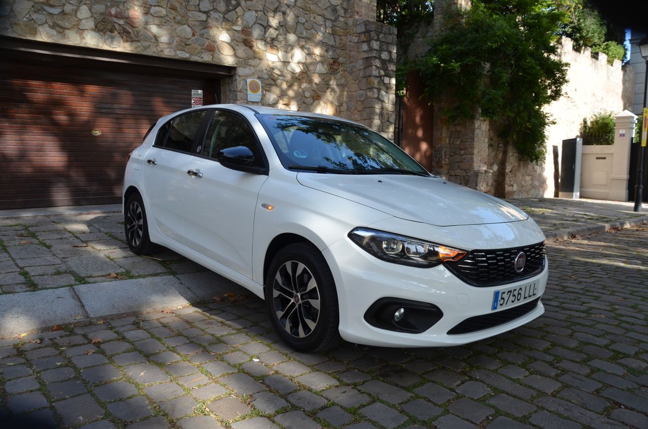 Fiat Tipo 1.4 T-JET 120CV MIRROR OPORTUNIDAD // - Foto 1