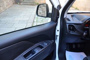 Fiat Doblò CARGO SX 1.6 MJET 90CV FURGÓN - Foto 3