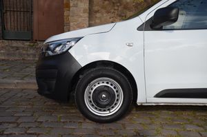 Renault Express CONFORT 1.5 BlueDci 70KW ( 95CV ) FURGÓN  / CERRADURAS ANTIRROBO - Foto 9