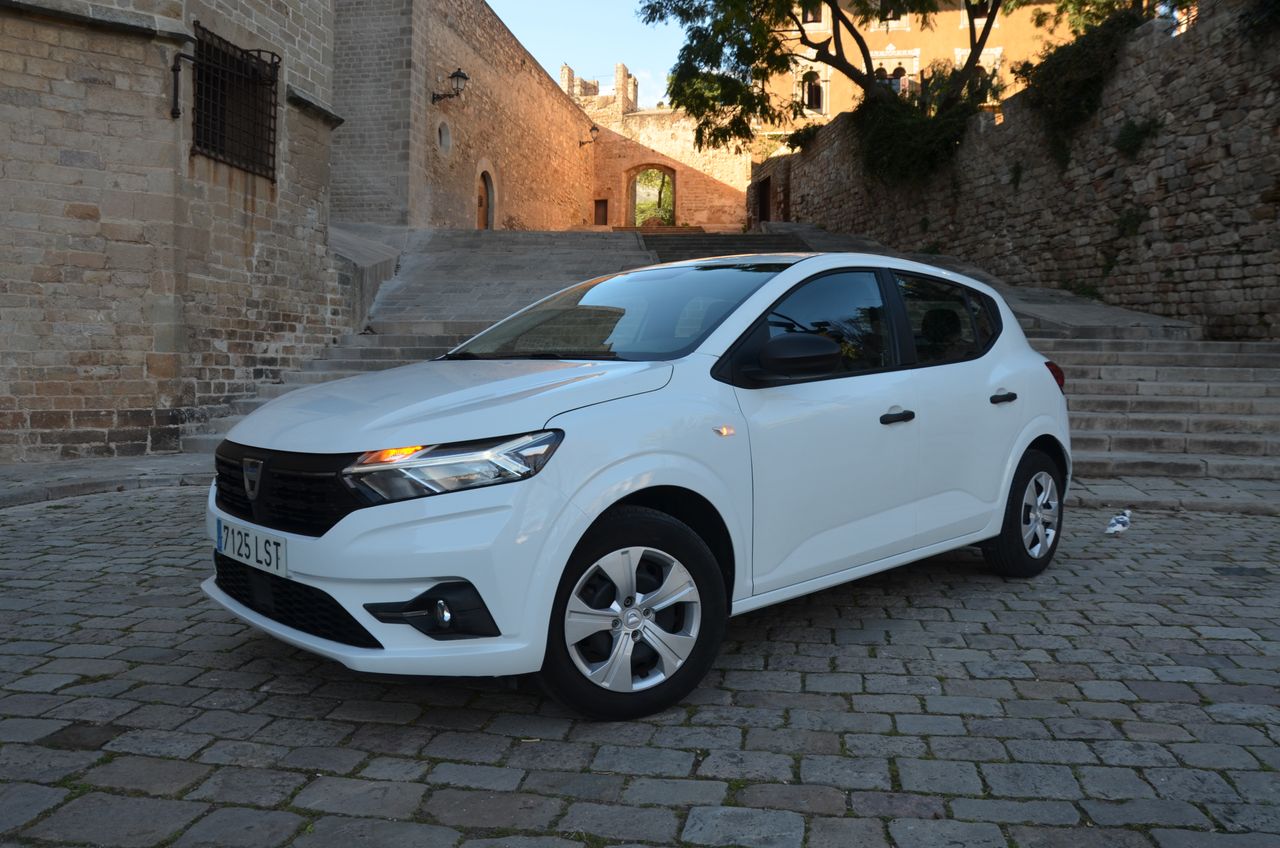 Dacia Sandero ECO-G ESSENTIAL 100CV.../OPORTUNIDAD../ POCOS Kilómetros - Foto 1