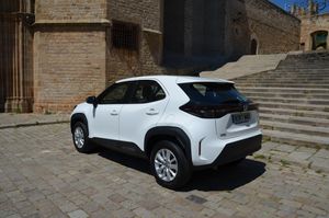 Toyota Yaris Cross 1.5 120H BUSINESS PLUS  HÍBRIDO - Foto 27