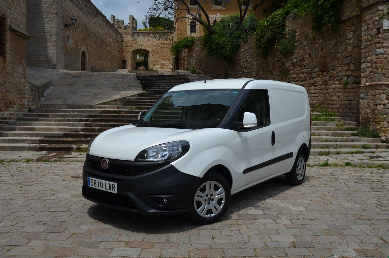 Fiat Doblò CARGO SX 1.6 MJET 90CV (AC) - Foto 1