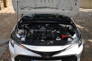 Toyota Corolla 1.8 125H BUSINESS PLUS E-CVT 90Kw Kilómetros Autopista , estado impecable - Foto 65