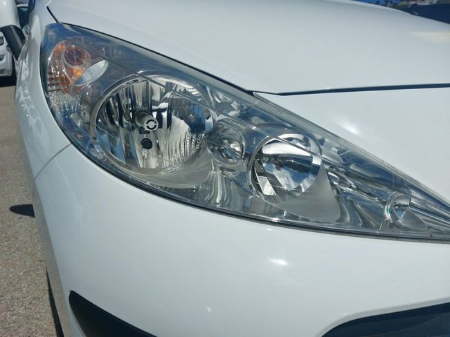 Peugeot 207 Diesel 1.4hdi Confort  - Foto 10