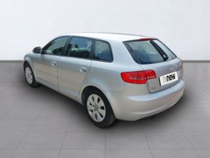 Audi A3 Sportback Diesel 1.6tdi Attraction  - Foto 9