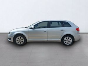 Audi A3 Sportback Diesel 1.6tdi Attraction  - Foto 8