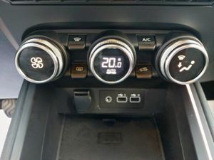 Renault Clio Tce Techno 67kw  - Foto 22