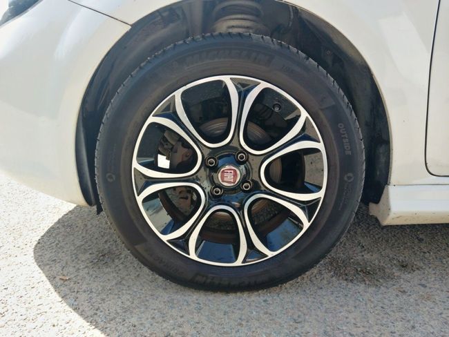 Fiat Punto 1.4 S&s Pop  - Foto 12