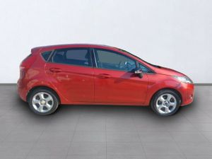 Ford Fiesta 1.25 Trend 82  - Foto 7