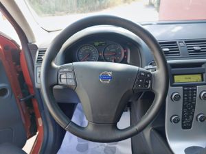 Volvo C30 Diesel 2.0d Momentum  - Foto 17