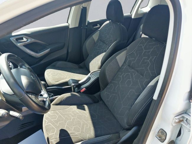 Peugeot 2008 Diesel 1.6 Bluehdi Active 100  - Foto 13
