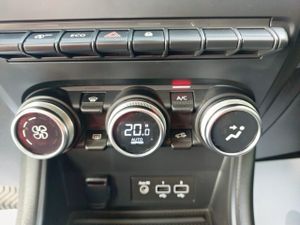 Renault Captur Diesel Blue Dci Zen Edc 85kw  - Foto 24