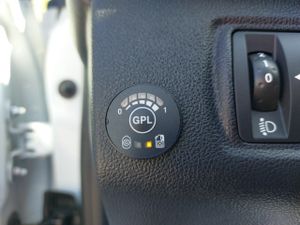 Renault Clio Gasolina/gas Tce Energy Glp Business 66kw  - Foto 21