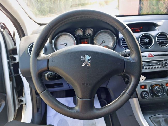 Peugeot 308 Diesel 1.6hdi Fap Premium 6 Vel.  - Foto 17