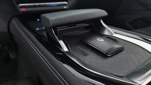 Renault Austral Hibrido 1.2 E-tech Techno 146kw  - Foto 24