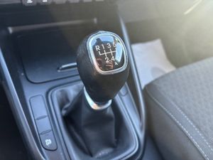 Kia Carens 1.6 gdi drive 135  - Foto 17