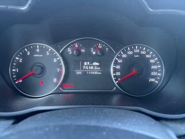 Kia Carens 1.6 gdi drive 135  - Foto 16