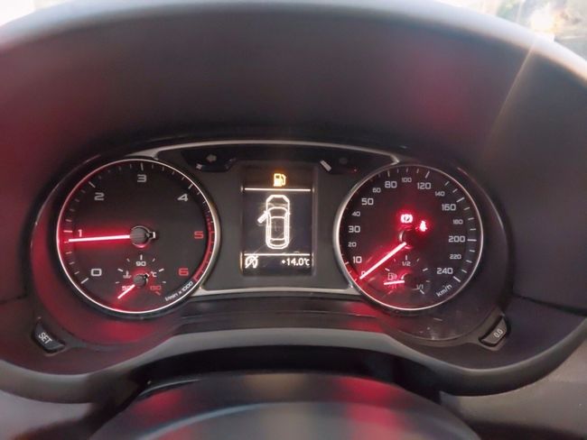 Audi A1 Sportback Diesel 1.4tdi Ultra Adrenalin  - Foto 17