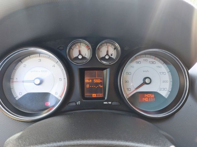 Peugeot 308 Premium 1.6 HDI 110 FAP  - Foto 16