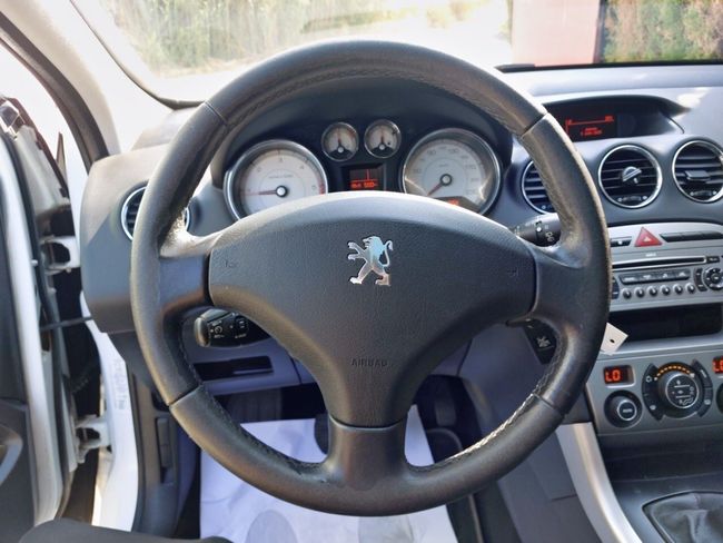 Peugeot 308 Premium 1.6 HDI 110 FAP  - Foto 17