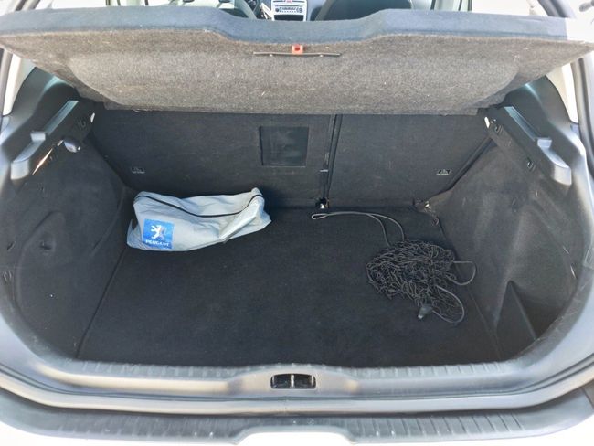 Peugeot 308 Premium 1.6 HDI 110 FAP  - Foto 11