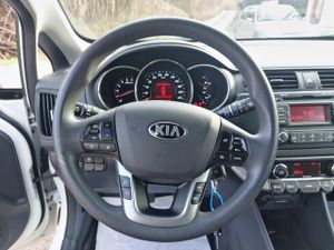Kia Rio Diesel 1.4crdi Concept  - Foto 16