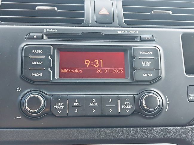 Kia Rio Diesel 1.4crdi Concept  - Foto 18