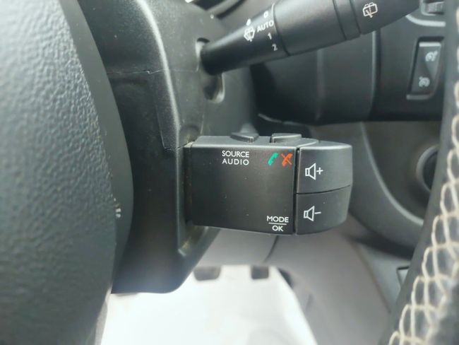 Nissan NV300 8 2.0dci s&s l1h1 1t premium 145  - Foto 21