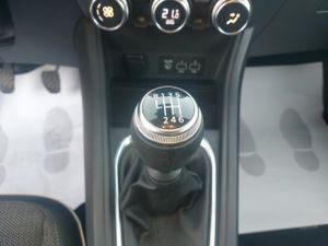 Renault Captur Fast Track TCe 140CV GPF Micro Híbrido  - Foto 20