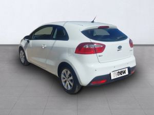 Kia Rio 1.4 CVVT 109cv Drive Eco Dynamics  - Foto 9