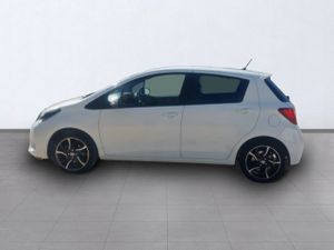 Toyota Yaris 1.3 Active Multidrive  - Foto 9