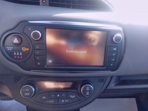 Toyota Yaris 1.3 Active Multidrive  - Foto 18