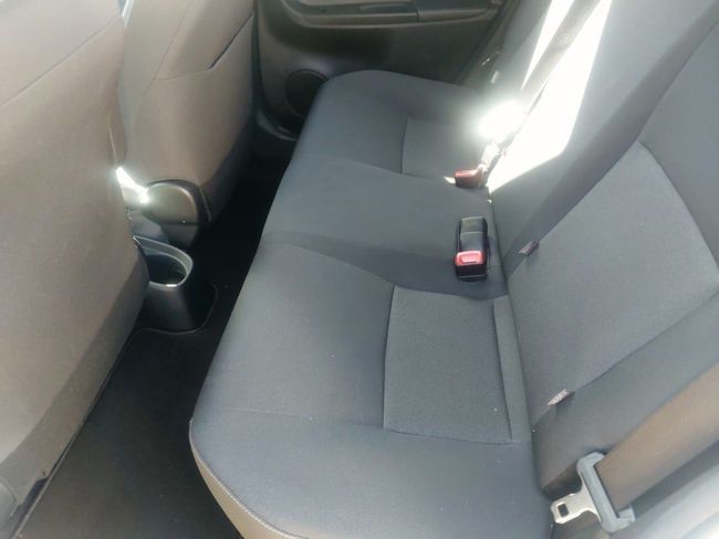 Toyota Yaris 1.3 Active Multidrive  - Foto 14
