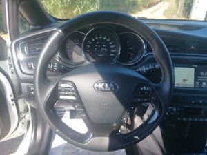 Kia Ceed 1.6 CRDi VGT x-Tech16 Eco-Dynamics  - Foto 16