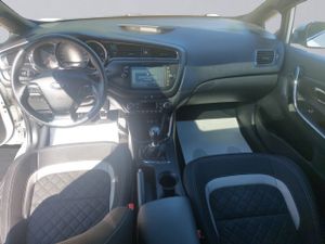 Kia Ceed 1.6 CRDi VGT x-Tech16 Eco-Dynamics  - Foto 15