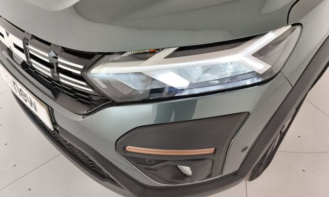 Dacia Jogger Hibrido Hybrid Extreme Go 103kw 7pl.  - Foto 10